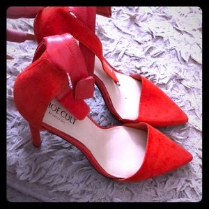 Nasty Gal red orange pump